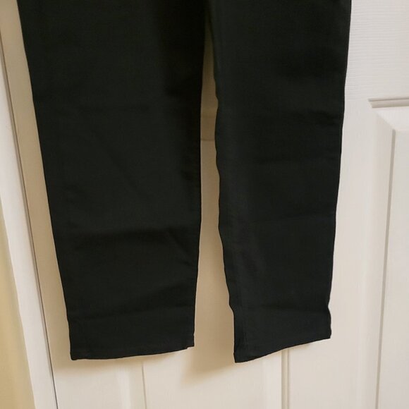 NWT Dkny Jeans Women's Waverly Straight-Leg Jeans E2RK1780 Size 30/10 Black - Picture 12 of 12